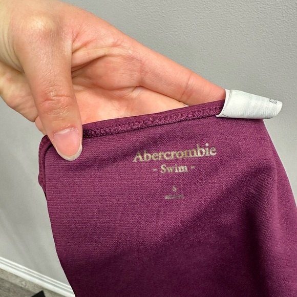 Abercrombie‎ Plum Monokini - Picture 11 of 11